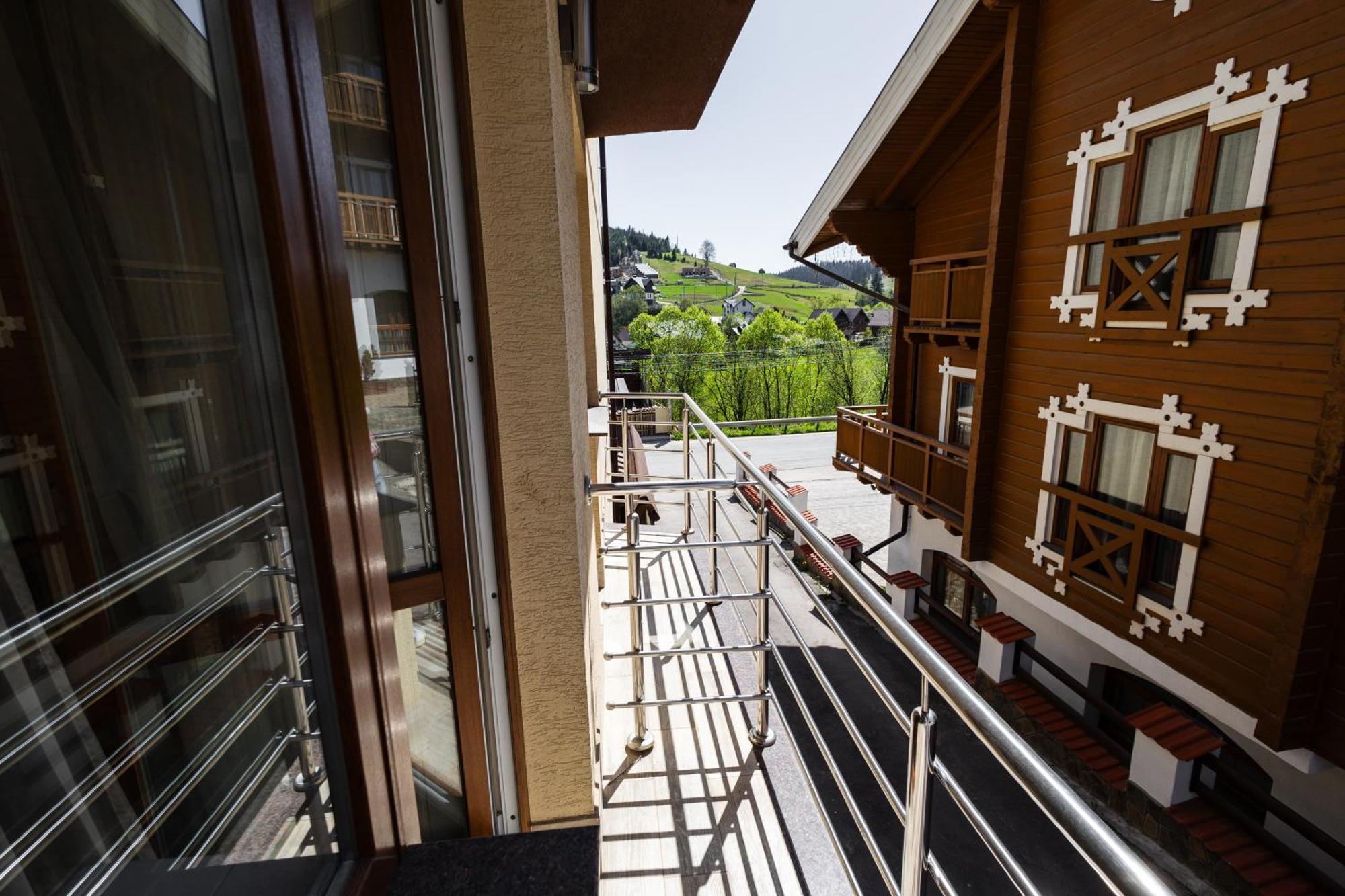 Villa Anet ปาเลียนิทซยา ภายนอก รูปภาพ